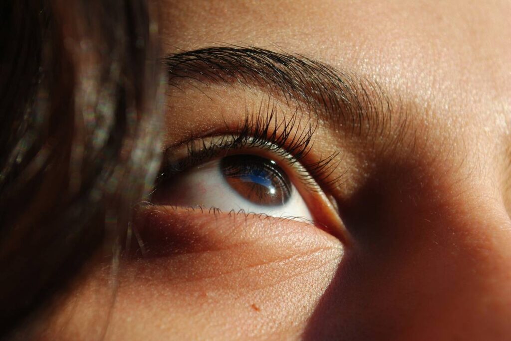 eye looking to the sun